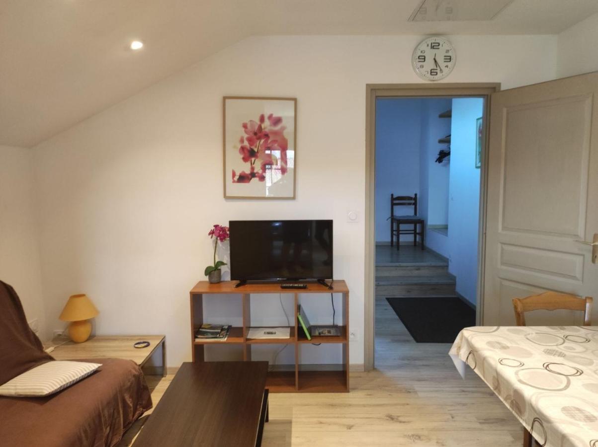 Appartement Gaston Vireux-Wallerand Buitenkant foto