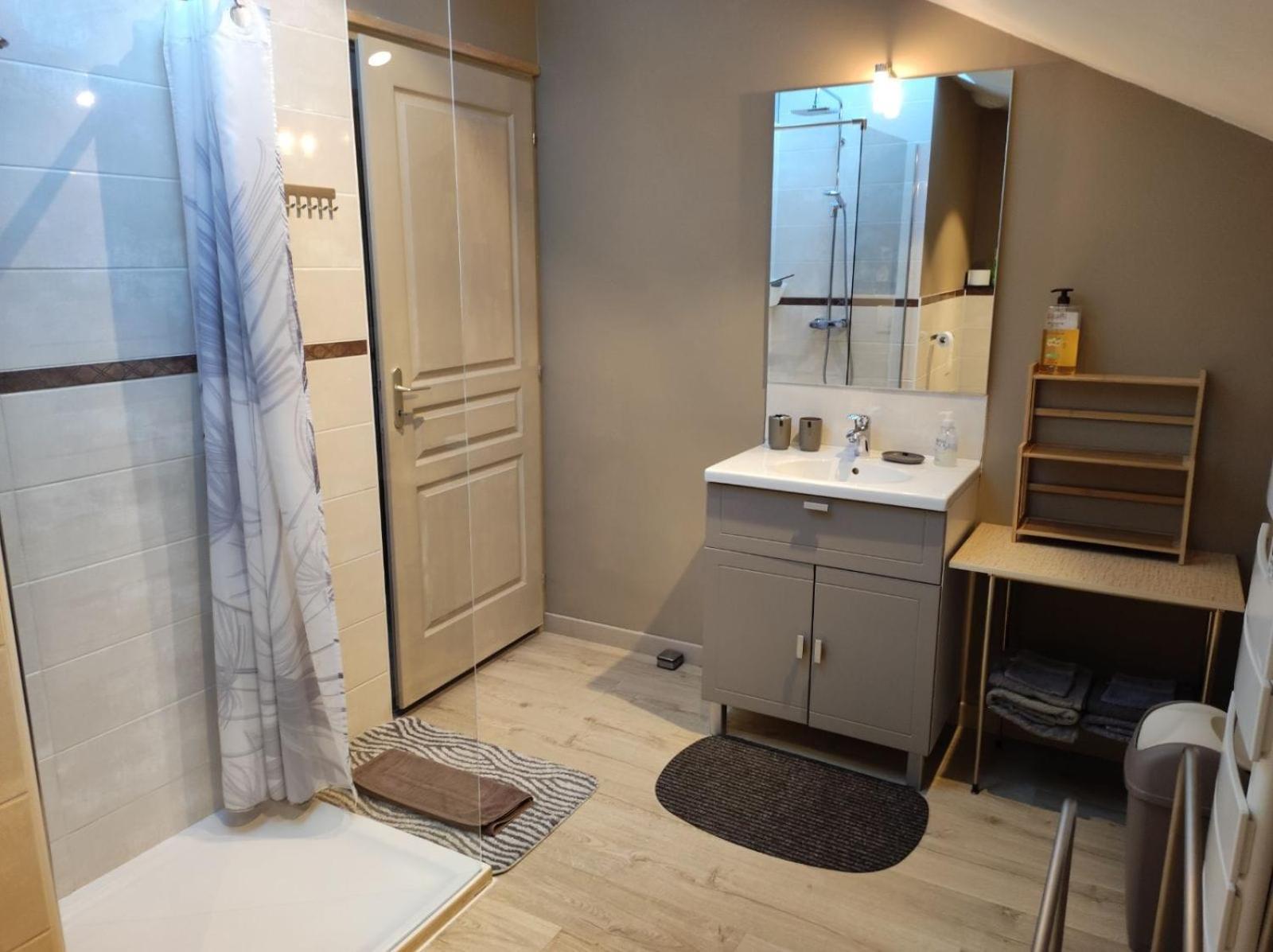 Appartement Gaston Vireux-Wallerand Buitenkant foto