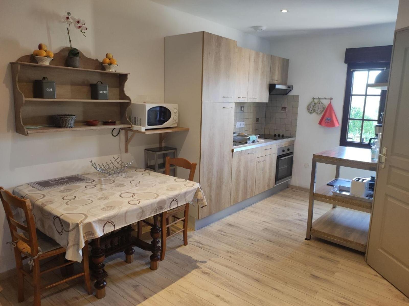 Appartement Gaston Vireux-Wallerand Buitenkant foto