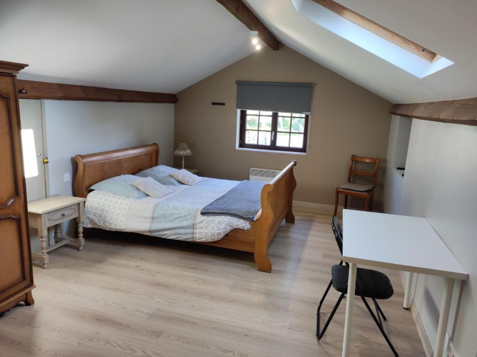 Appartement Gaston Vireux-Wallerand Buitenkant foto